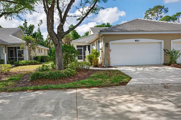 $319,900 | 903 Tartan Drive, Unit 26, Venice, FL 34293