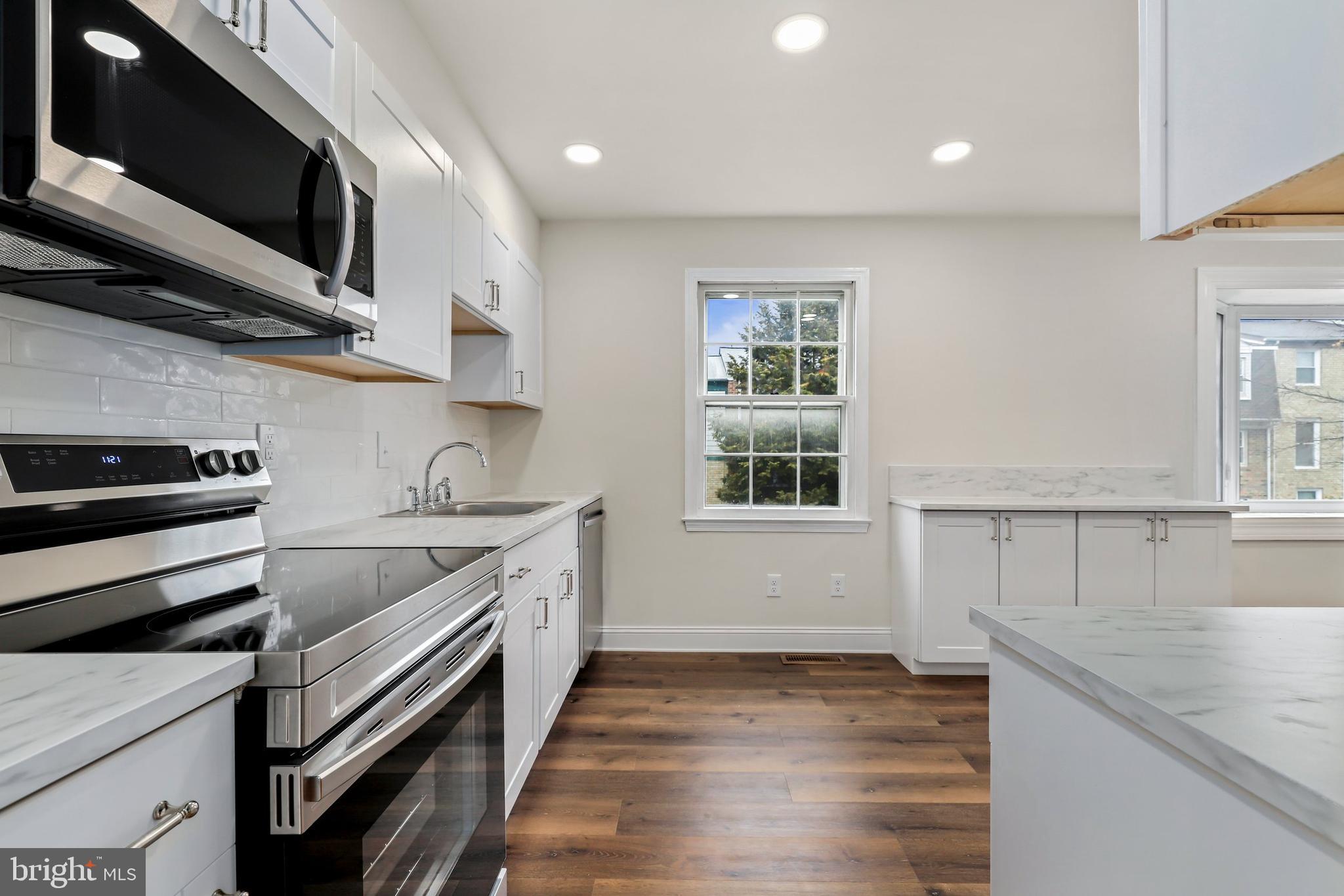 3 Oak Shade Road Gaithersburg, MD 20878 - Photo 9 of 41 Gallery Image 9