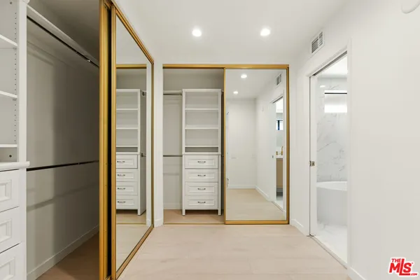 $13,000 | 4933 Collett Avenue, Encino, CA 91436