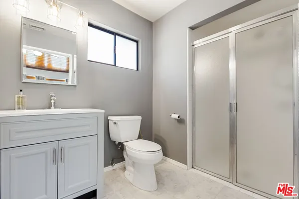 $13,000 | 4933 Collett Avenue, Encino, CA 91436