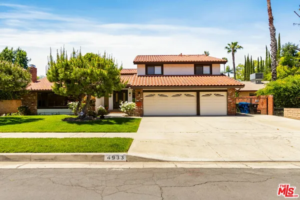 $13,000 | 4933 Collett Avenue, Encino, CA 91436