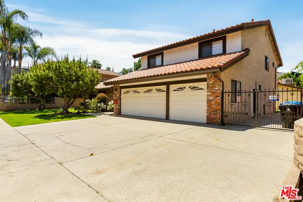 $13,000 | 4933 Collett Avenue, Encino, CA 91436