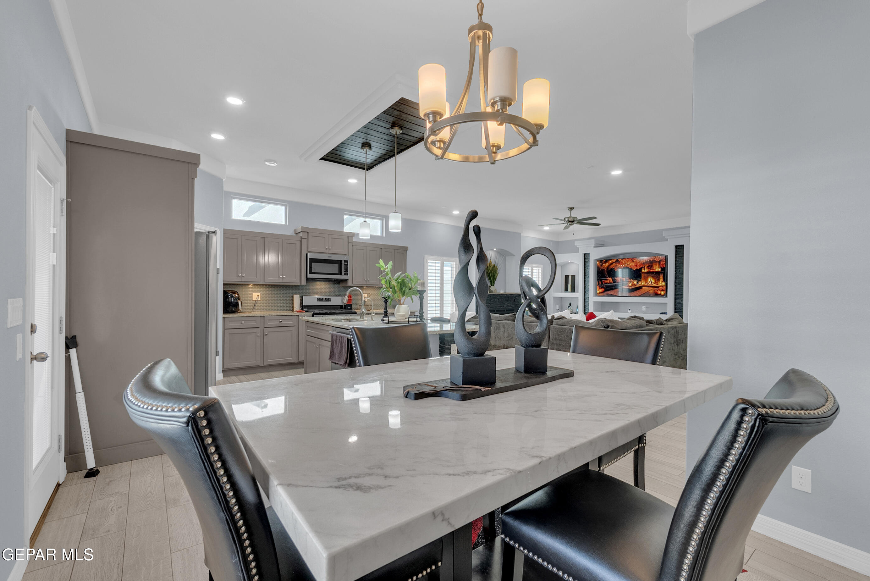 13613 Garforth Avenue El Paso, TX 79928 - Photo 19 of 53 7 (2)