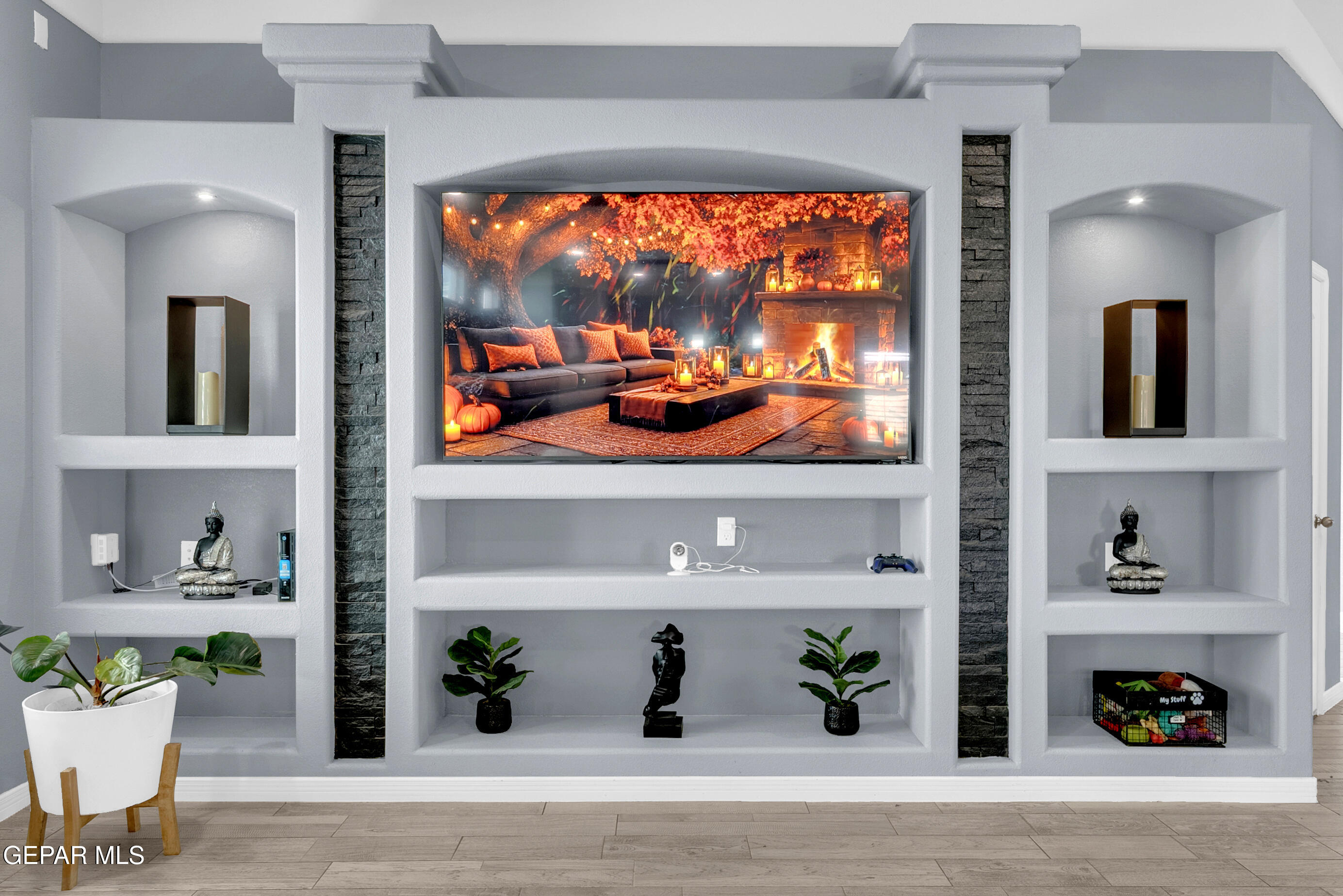 13613 Garforth Avenue El Paso, TX 79928 - Photo 10 of 53 4