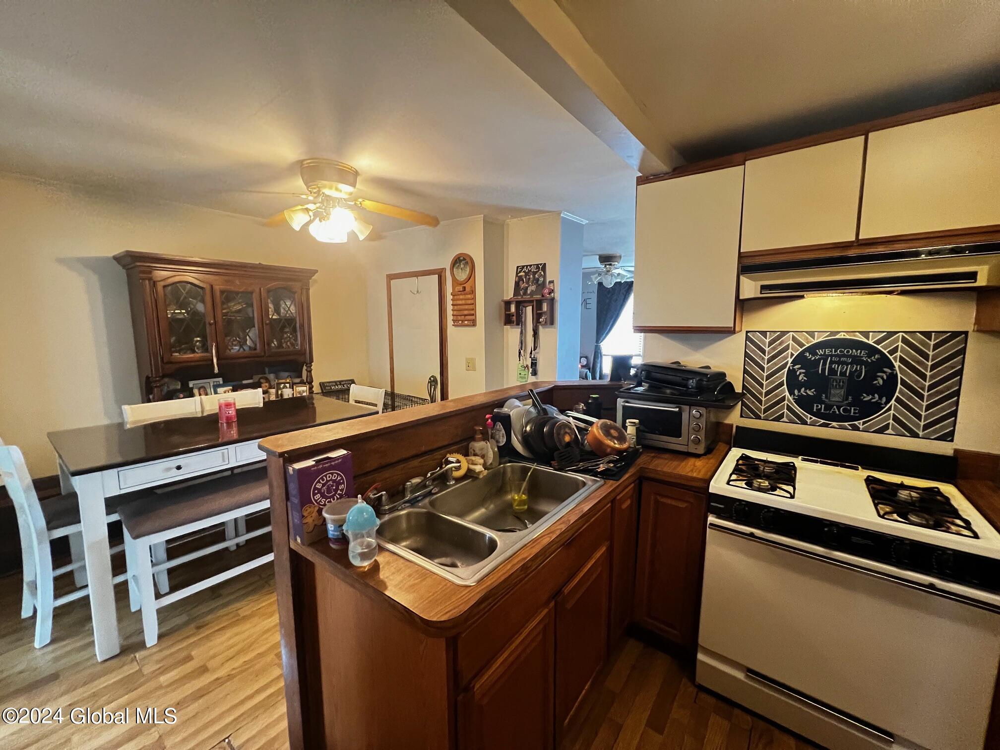 37 Nelson Avenue Rensselaer, NY 12144 - Photo 8 of 12 IMG_4451