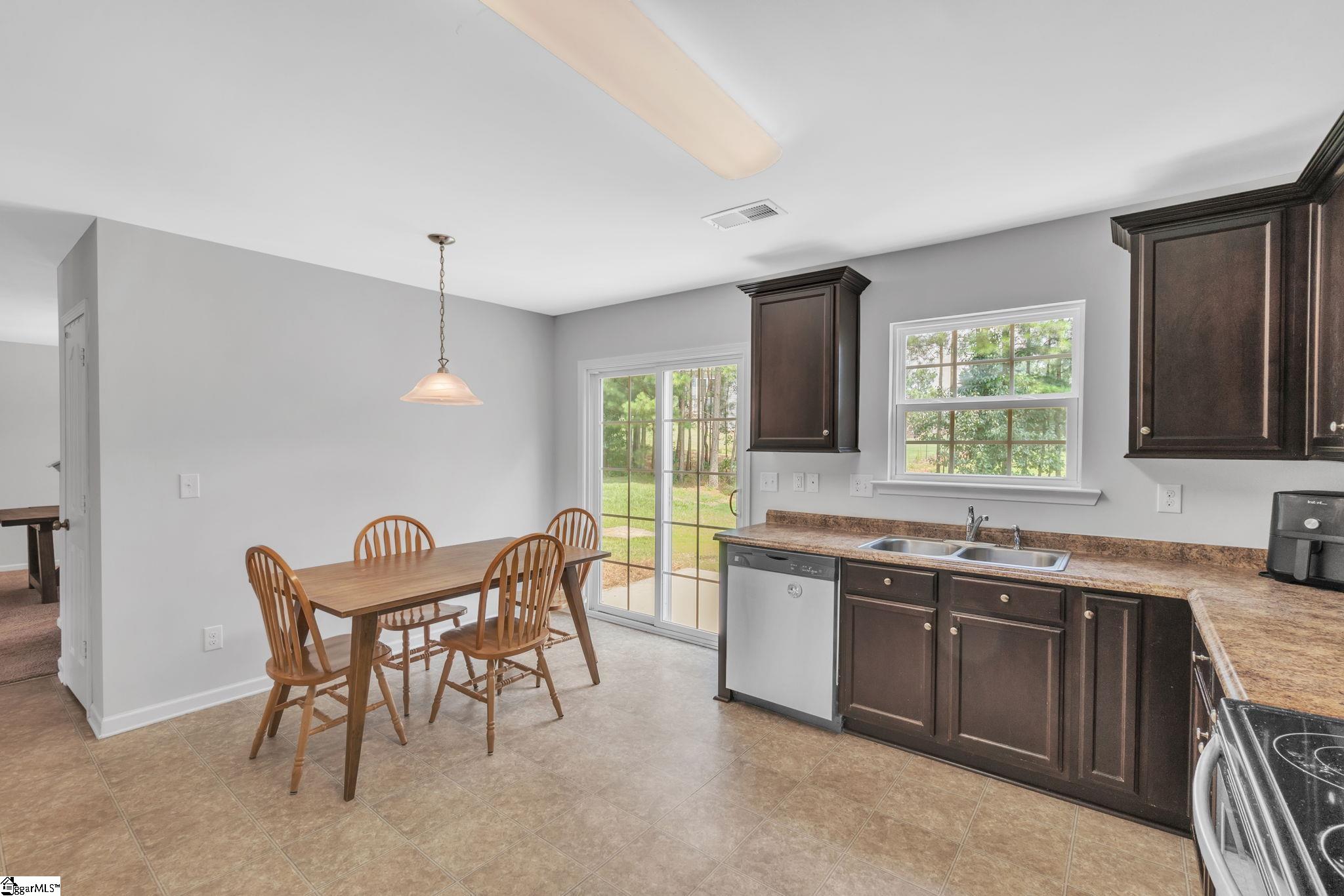 11 Ravencrest Drive Anderson, SC 29621 - Photo 12 of 31 Gallery Image 12