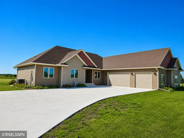 $724,900 | 30061 Ashby Court, Northfield, MN 55057
