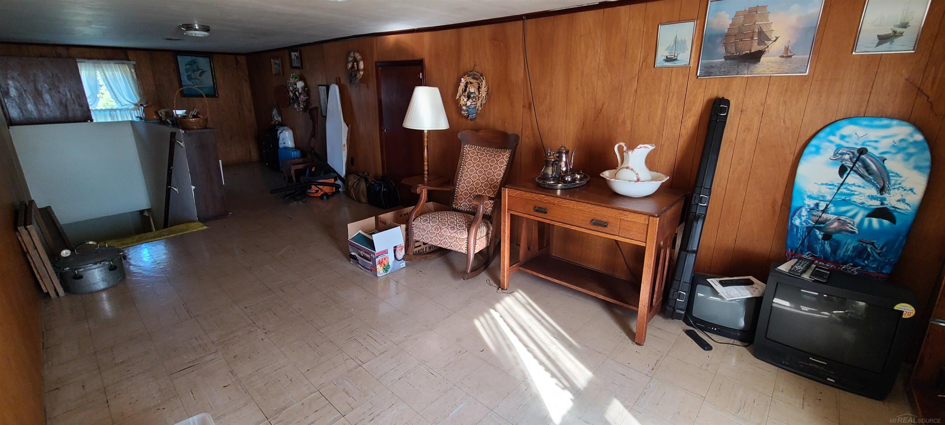 5985 Lakeshore Road Lexington, MI 48450 - Photo 32 of 38 LOFT