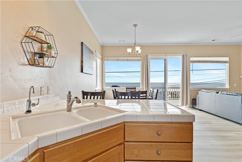 3441 Ocean Boulevard Cayucos, CA 93430 - Photo 21 of 43 Sink with a view.