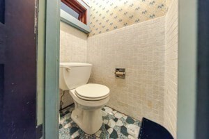 52 Herman Street Springfield, MA 01108 - Photo 14 of 37