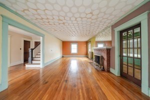 52 Herman Street Springfield, MA 01108 - Photo 6 of 37