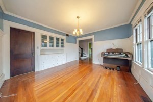 52 Herman Street Springfield, MA 01108 - Photo 9 of 37