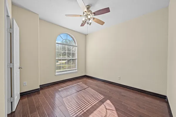 $2,100 | 7202 Lyndhurst Village Lane, Spring, TX 77379