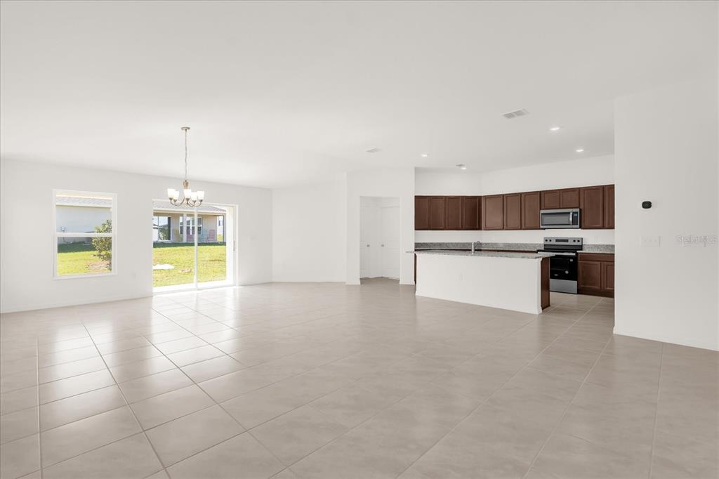 560 Mahogany Way Dundee, FL 33898 - Photo 5 of 18