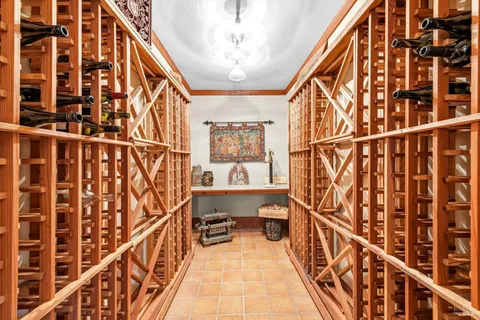 $1,100,000 | 4461 Lake County Highway, Calistoga, CA 94515