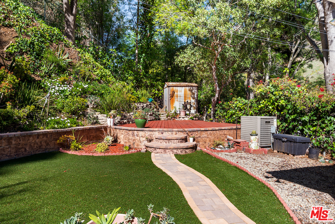 1901 Roscomare Road Los Angeles, CA 90077 - Photo 20 of 23