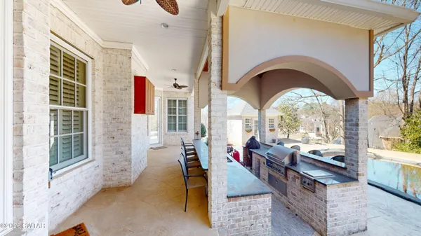 $950,000 | 802 Acadian Boulevard, Dyersburg, TN 38024