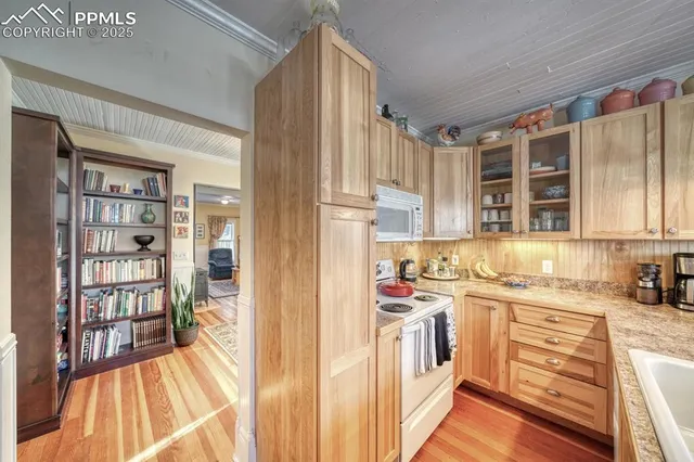 $569,000 | 202 4th Street, Westcliffe, CO 81252