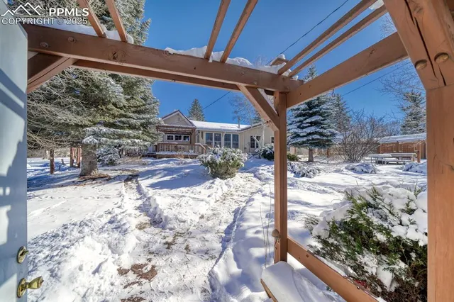 $569,000 | 202 4th Street, Westcliffe, CO 81252