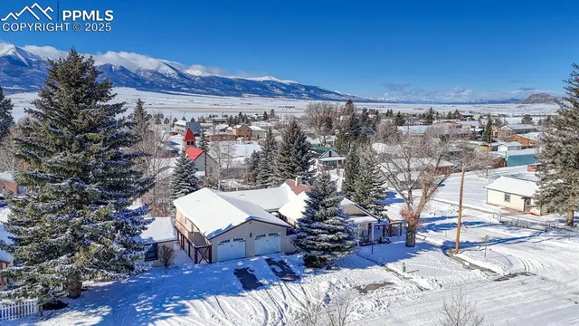 $569,000 | 202 4th Street, Westcliffe, CO 81252
