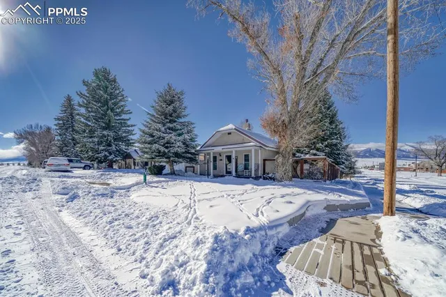 $569,000 | 202 4th Street, Westcliffe, CO 81252