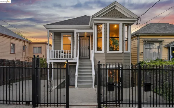 $995,000 | 1946 East 20th Street, Oakland, CA 94606