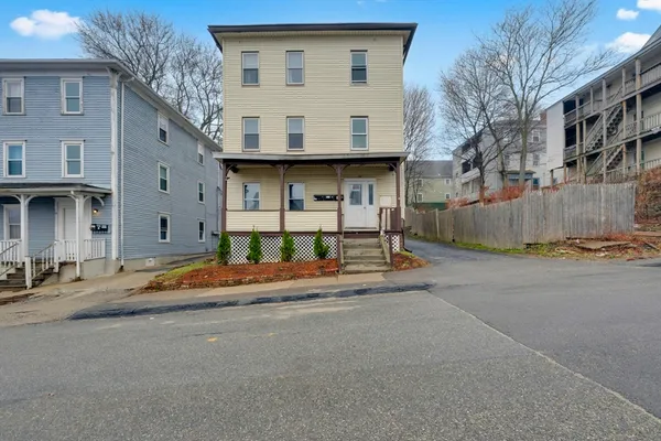 $639,900 | 20 Mott Street, Worcester, MA 01604