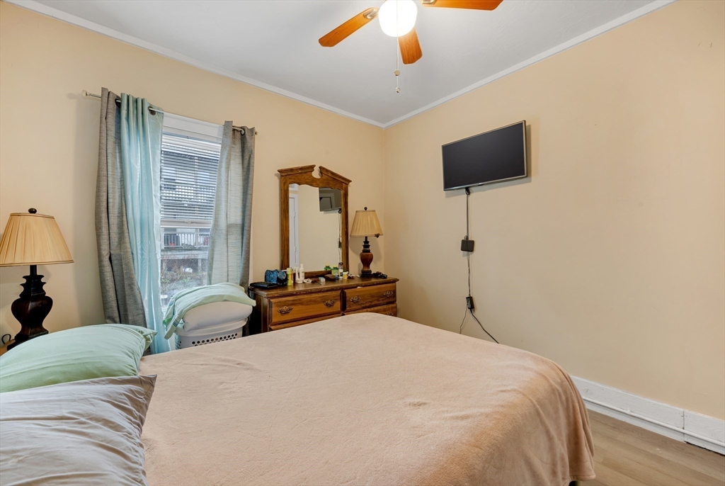 20 Mott Street Worcester, MA 01604 - Photo 15 of 26