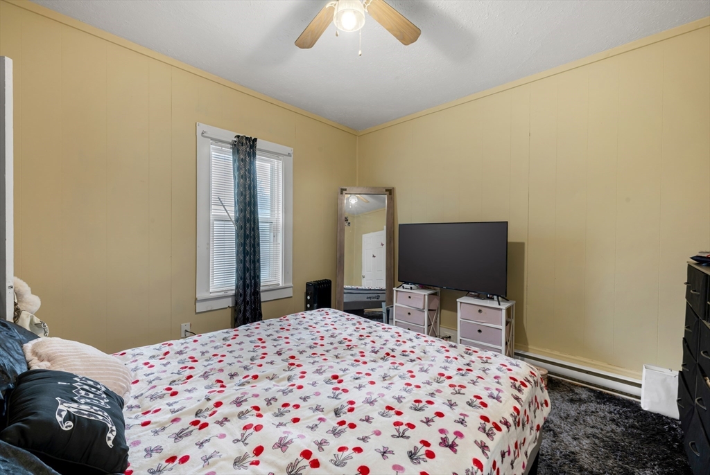 20 Mott Street Worcester, MA 01604 - Photo 17 of 26