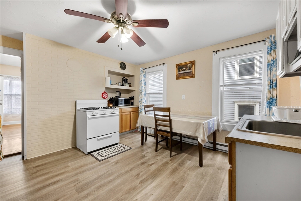 20 Mott Street Worcester, MA 01604 - Photo 5 of 26