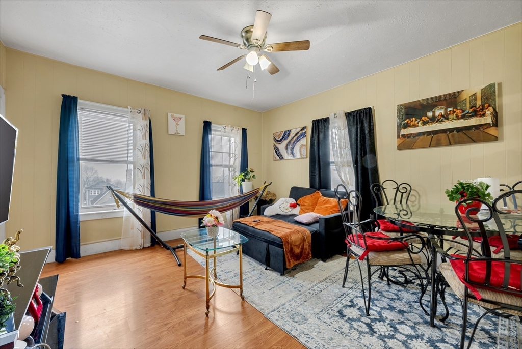 20 Mott Street Worcester, MA 01604 - Photo 6 of 26