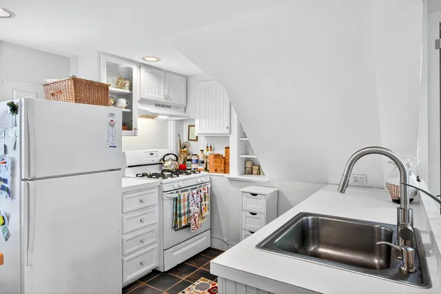 $425,000 | 4 Highland Road, Unit C, Truro, MA 02666