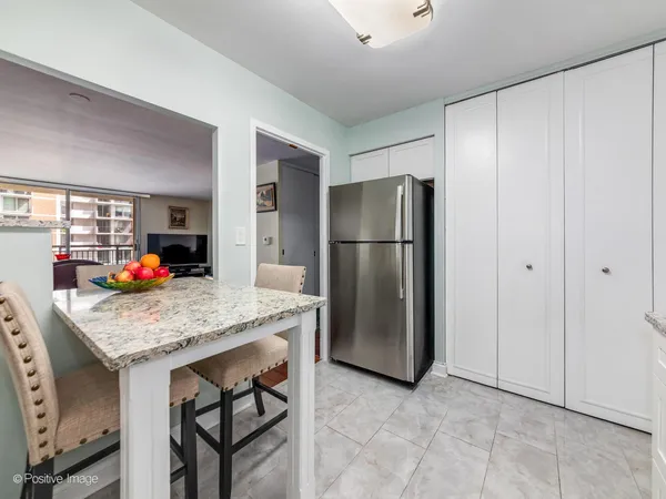 $449,900 | 6007 North Sheridan Road, Unit 14D, Chicago, IL 60660