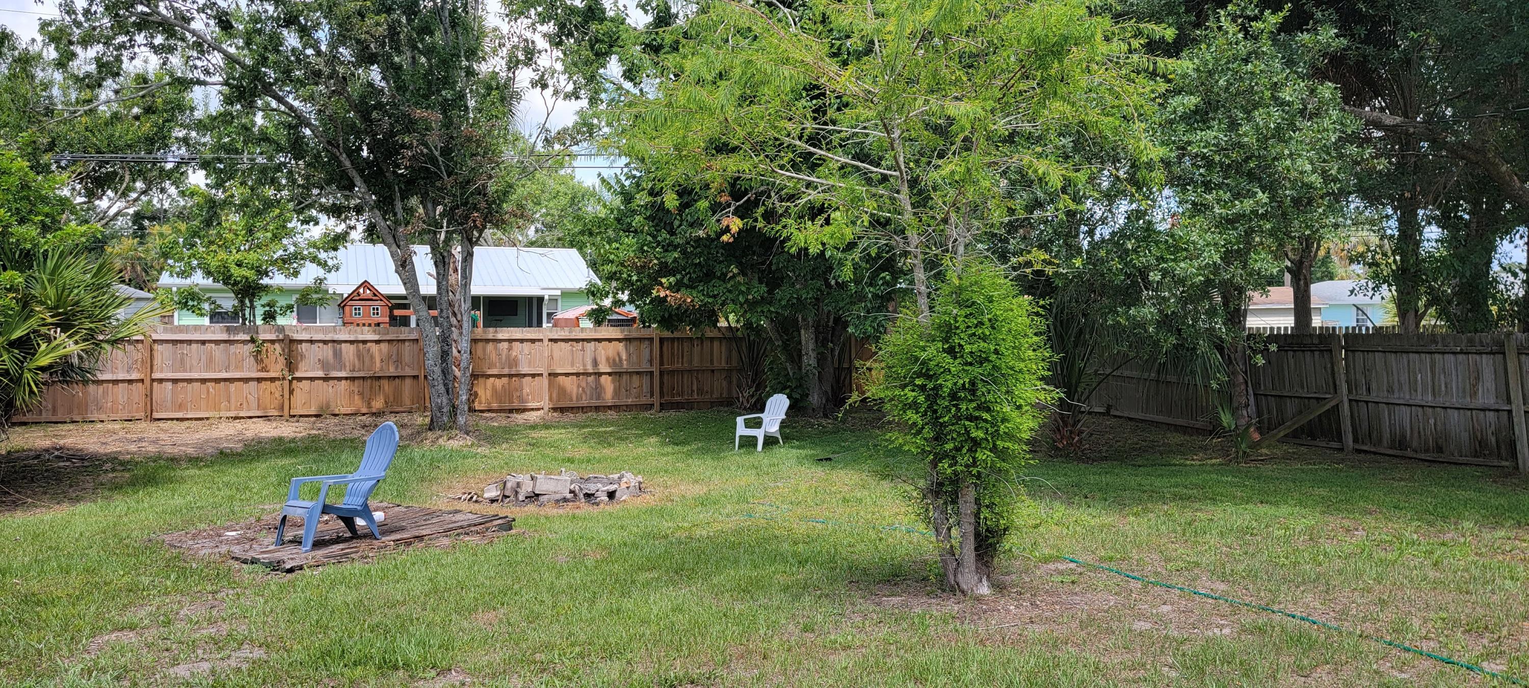 5215 Sunset Boulevard Fort Pierce, FL 34982 - Photo 24 of 30 Back Yard