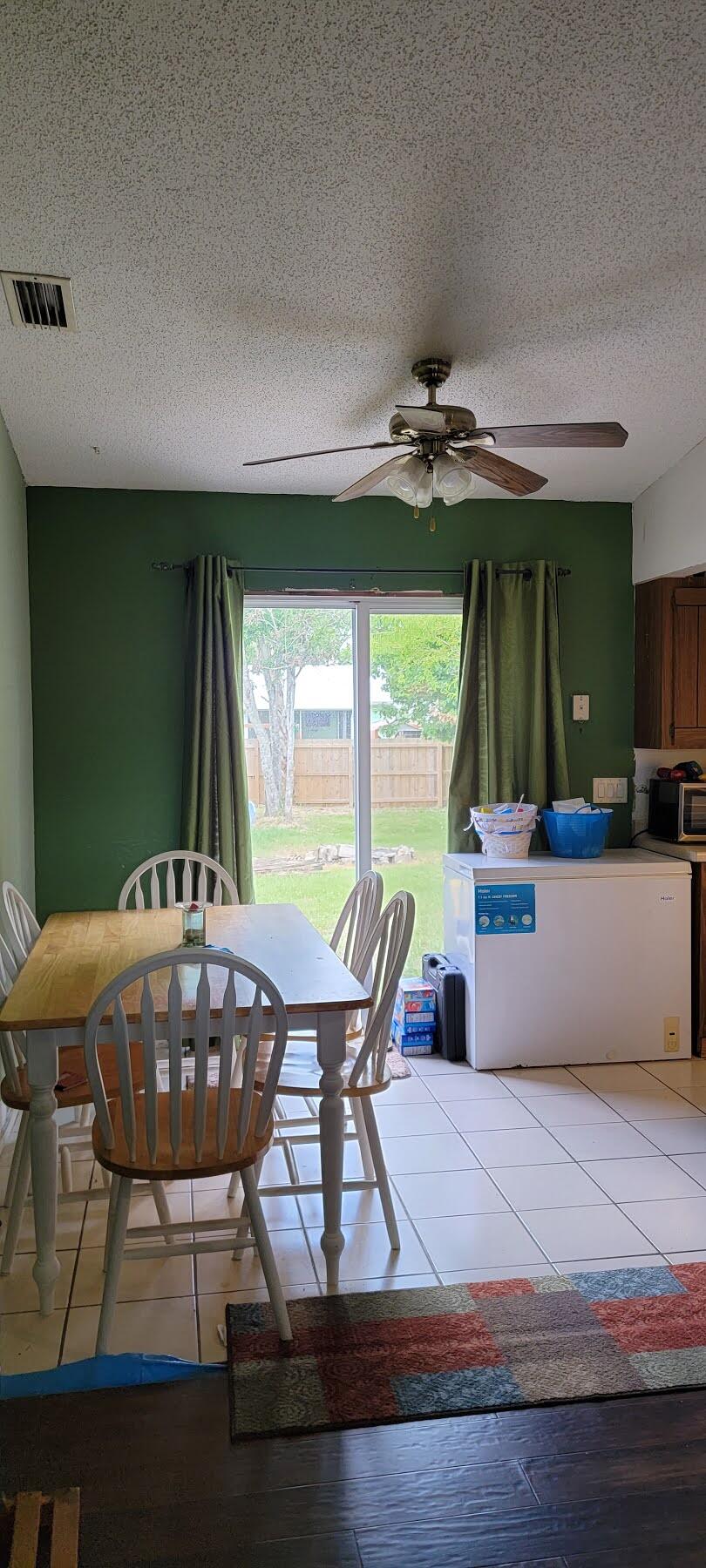 5215 Sunset Boulevard Fort Pierce, FL 34982 - Photo 6 of 30 Kitchen/Dining