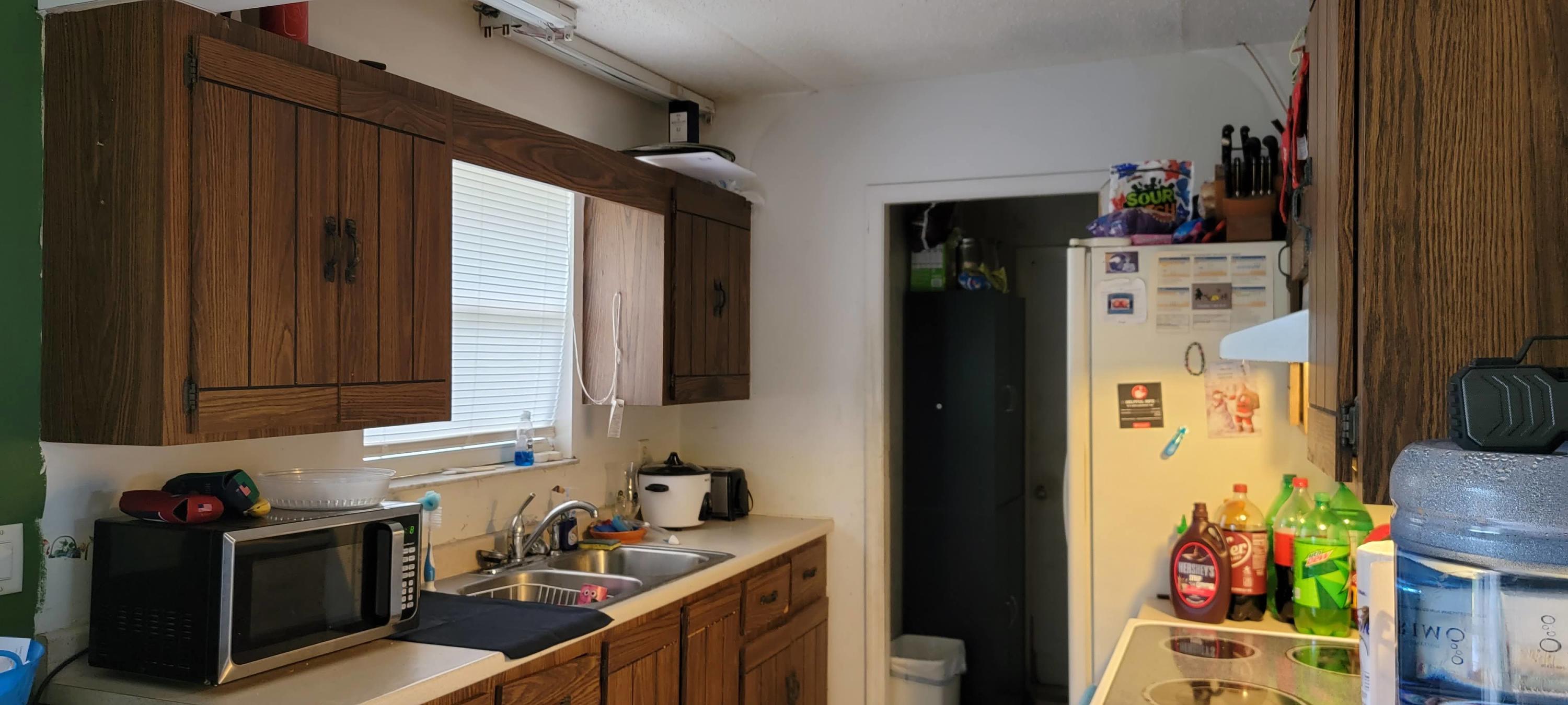 5215 Sunset Boulevard Fort Pierce, FL 34982 - Photo 9 of 30 Kitchen