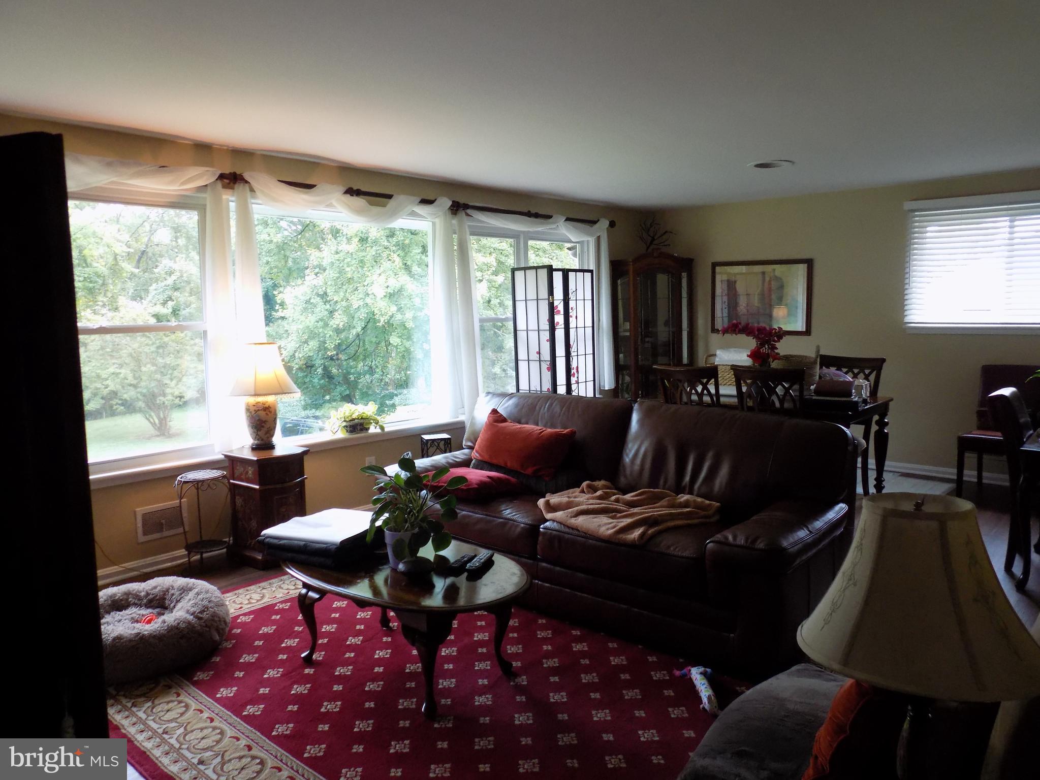 4613 Henderson Road Temple Hills, MD 20748 - Photo 3 of 3 ling/dining room