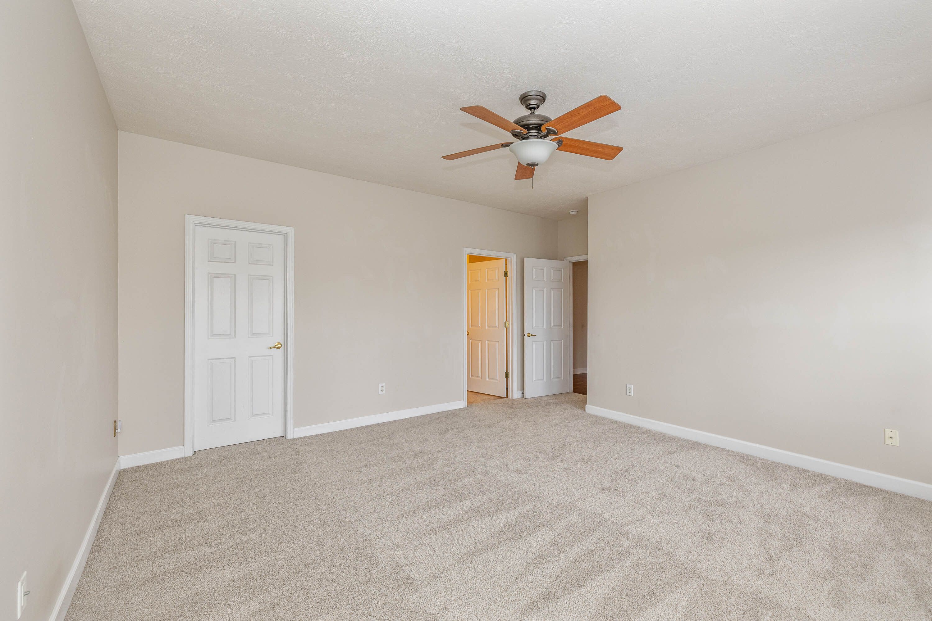 1176 Shadow Ridge Road Carmel, IN 46280 - Photo 11 of 20 Gallery Image 11