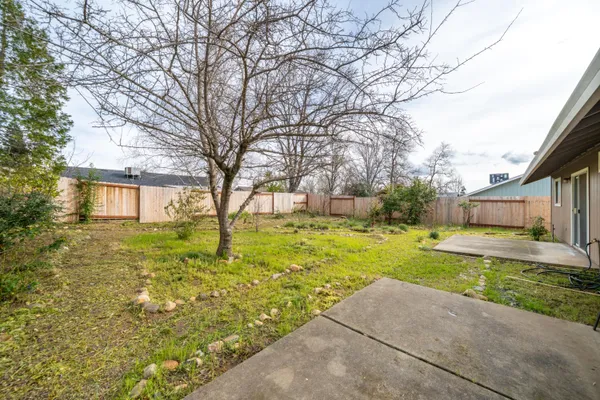 a front view of house with yard