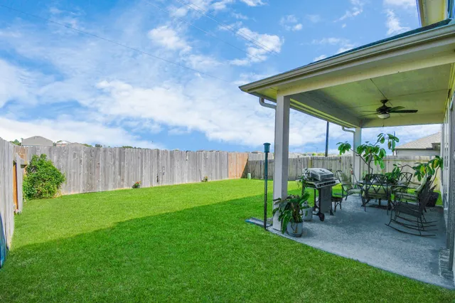 $340,000 | 732 Willow Harbor Lane, La Marque, TX 77568