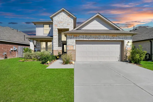 $340,000 | 732 Willow Harbor Lane, La Marque, TX 77568