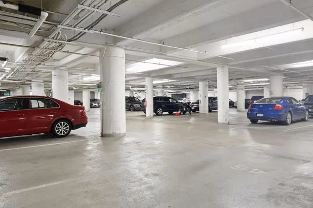 $3,295 | 700 North Washington Avenue, Unit 210, Minneapolis, MN 55401