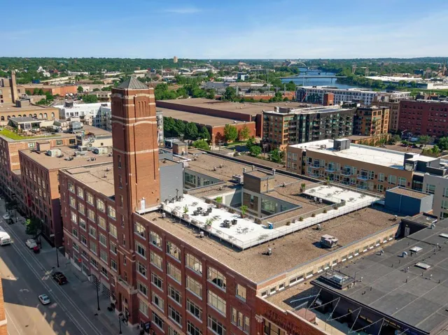 $3,295 | 700 North Washington Avenue, Unit 210, Minneapolis, MN 55401