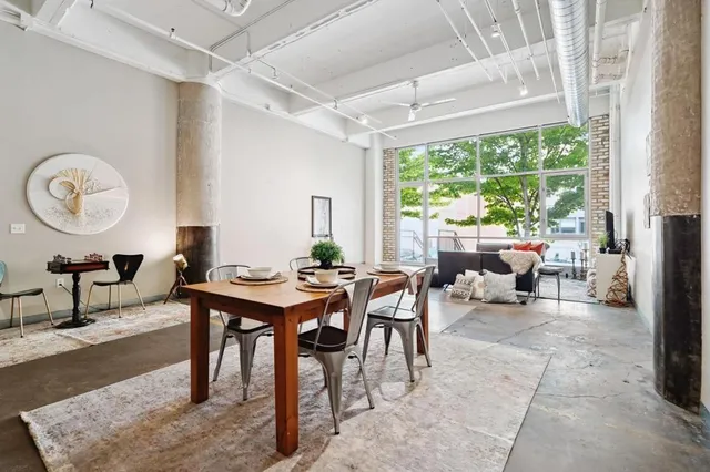 $3,295 | 700 North Washington Avenue, Unit 210, Minneapolis, MN 55401