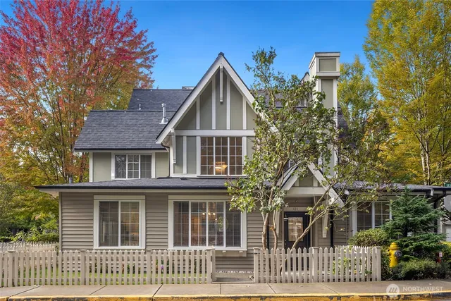 $795,000 | 18247 Northeast 96th Way, Unit 101, Redmond, WA 98052