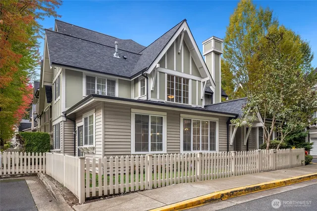 $795,000 | 18247 Northeast 96th Way, Unit 101, Redmond, WA 98052