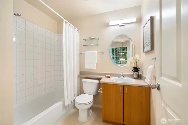 $795,000 | 18247 Northeast 96th Way, Unit 101, Redmond, WA 98052