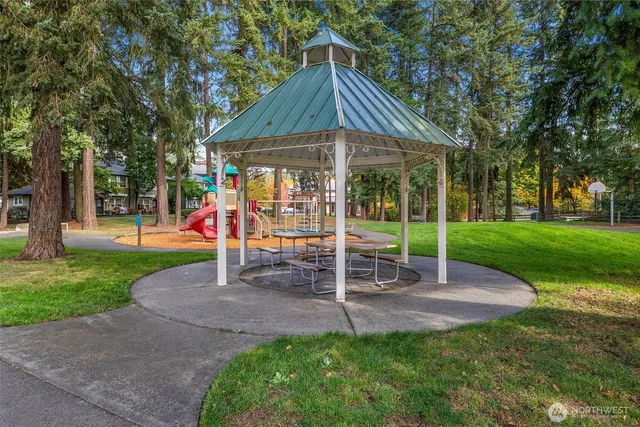 $795,000 | 18247 Northeast 96th Way, Unit 101, Redmond, WA 98052