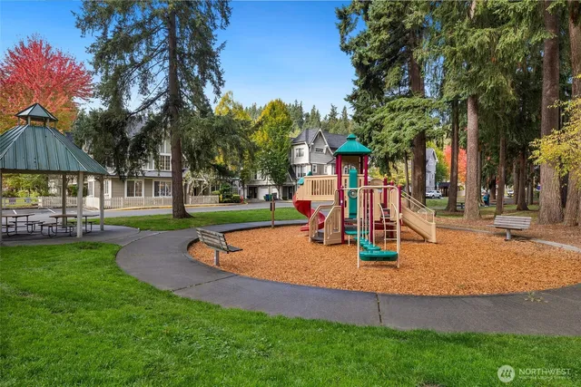 $795,000 | 18247 Northeast 96th Way, Unit 101, Redmond, WA 98052