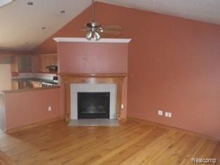 23906 Cottrell Clinton Township, MI 48035 - Photo 5 of 21 9.14